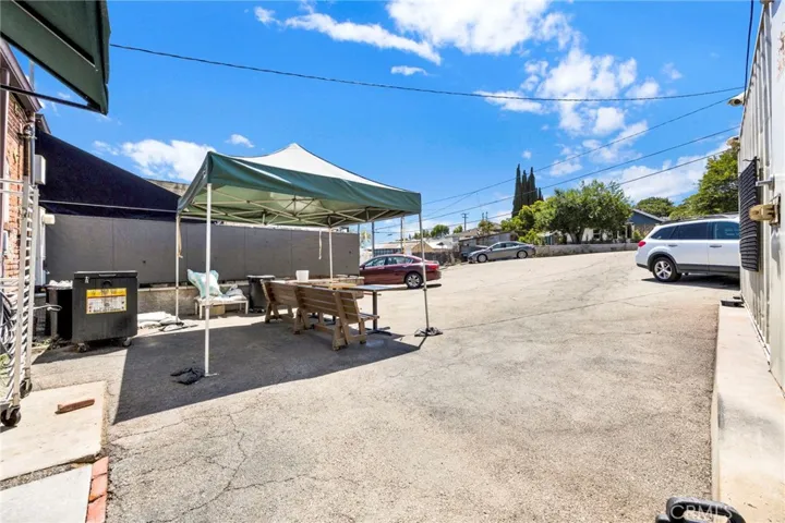 41 N Baldwin Avenue, Sierra Madre, California 91024