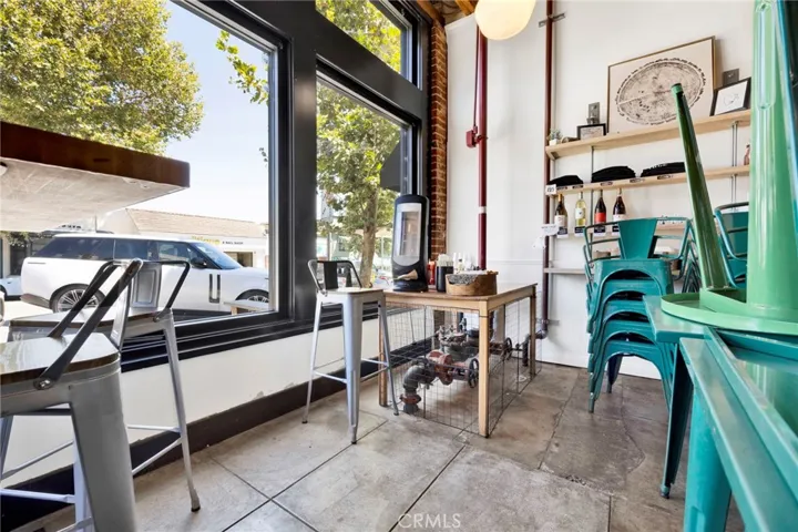 41 N Baldwin Avenue, Sierra Madre, California 91024