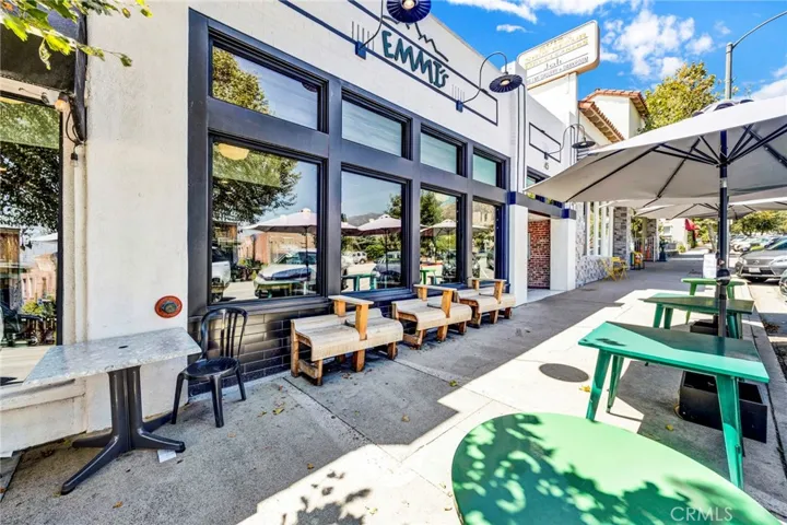 41 N Baldwin Avenue, Sierra Madre, California 91024