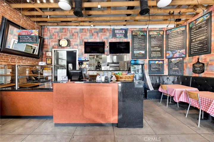 41 N Baldwin Avenue, Sierra Madre, California 91024