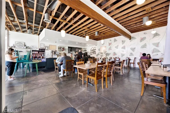 41 N Baldwin Avenue, Sierra Madre, California 91024