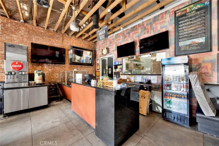 41 N Baldwin Avenue, Sierra Madre, California 91024