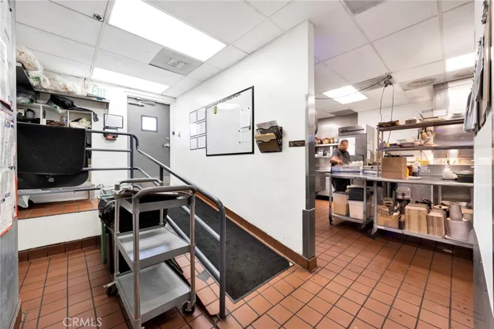 41 N Baldwin Avenue, Sierra Madre, California 91024