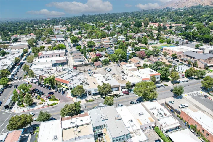41 N Baldwin Avenue, Sierra Madre, California 91024