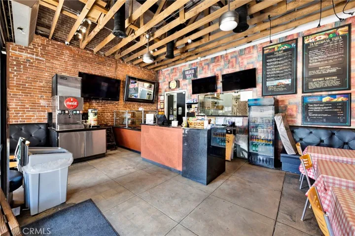 41 N Baldwin Avenue, Sierra Madre, California 91024