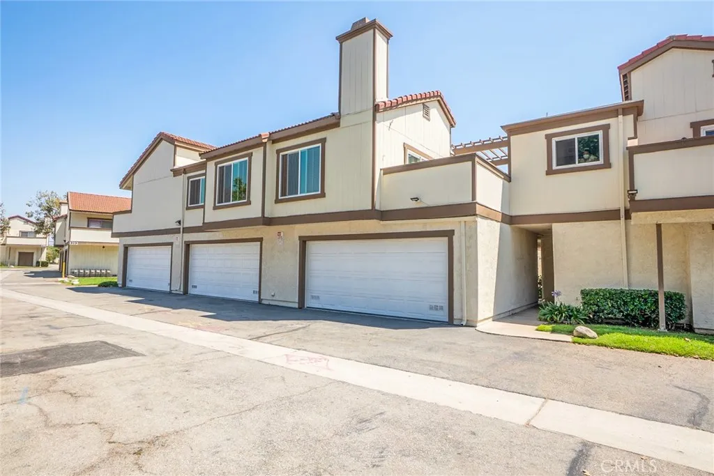 1214 S Cypress Avenue G, Ontario, California 91762 home-pic-0