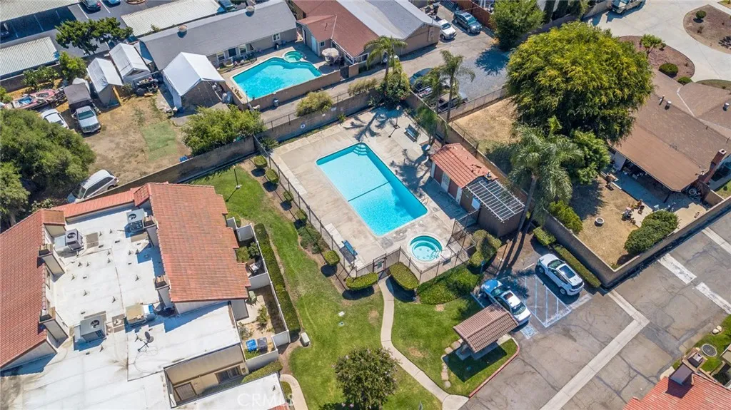 1214 S Cypress Avenue G, Ontario, California 91762 home-pic-40