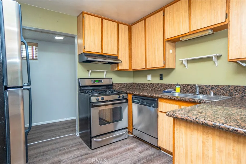 1214 S Cypress Avenue G, Ontario, California 91762 home-pic-8