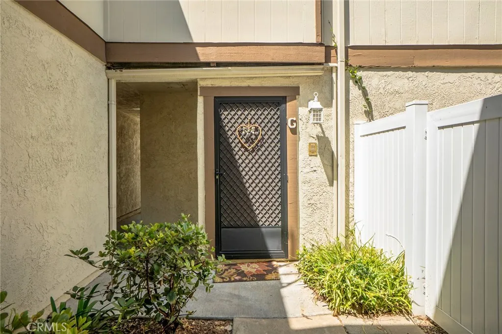 1214 S Cypress Avenue G, Ontario, California 91762 home-pic-3