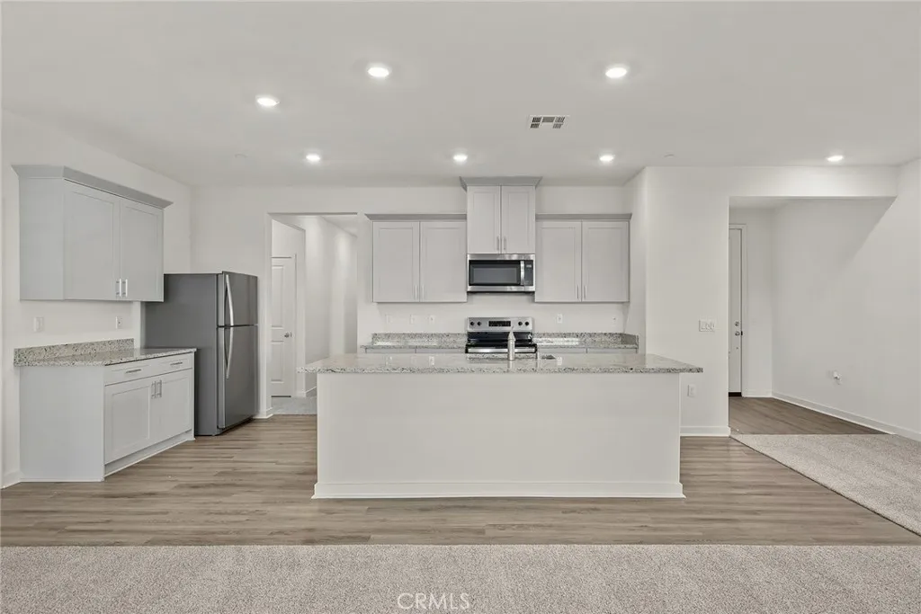 761 Longhorn Drive, San Jacinto, California 92582 home-pic-6