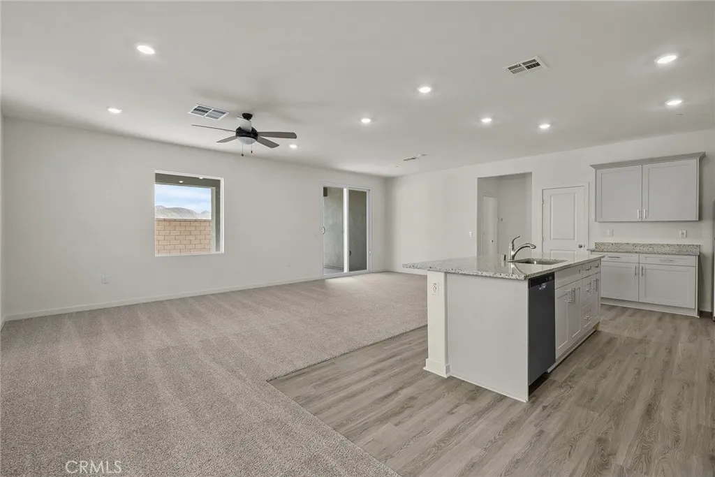 761 Longhorn Drive, San Jacinto, California 92582 home-pic-10