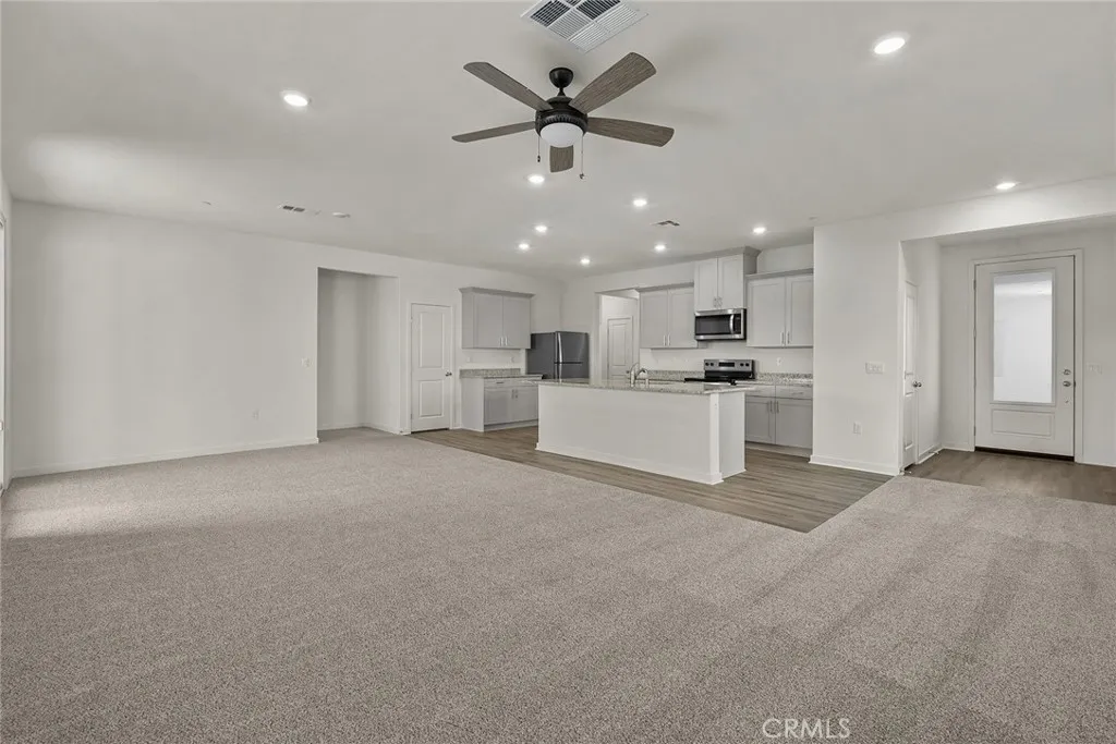 761 Longhorn Drive, San Jacinto, California 92582 home-pic-3