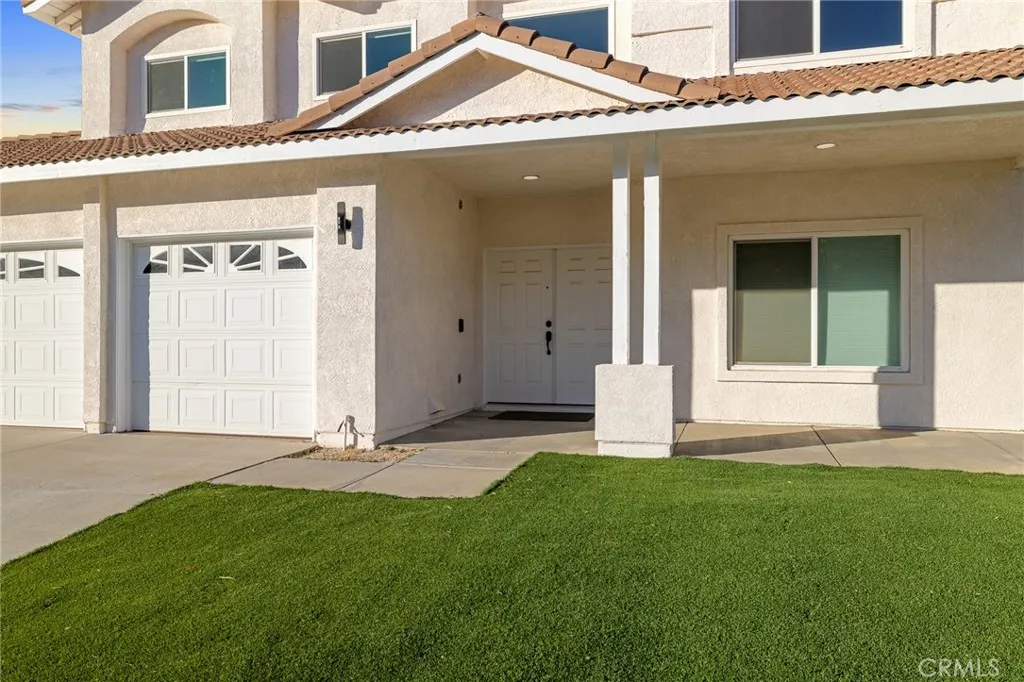 3339 Sungate Drive, Palmdale, California 93551 home-pic-3