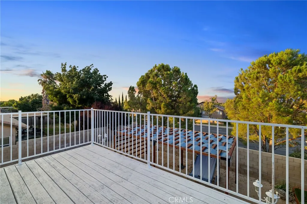 3339 Sungate Drive, Palmdale, California 93551 home-pic-54