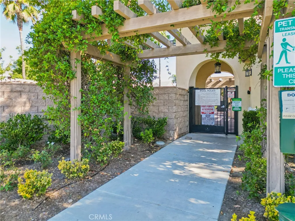 28298 Socorro Street 107, Murrieta, California 92563 home-pic-27