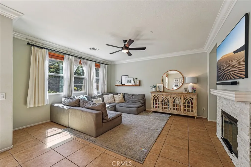 28298 Socorro Street 107, Murrieta, California 92563 home-pic-5