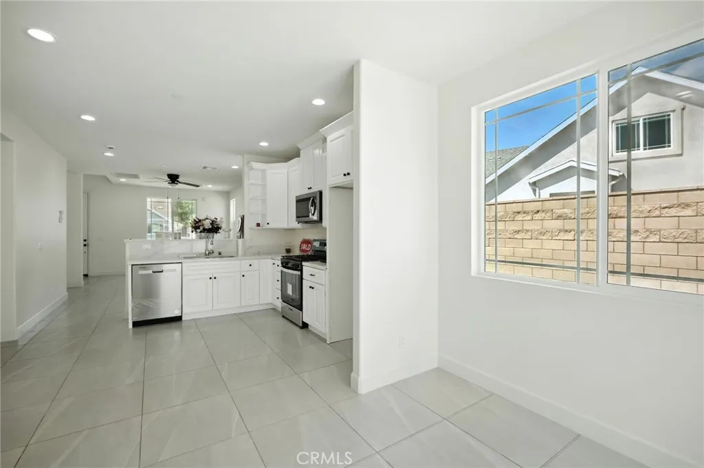 5151 Peony Court, Riverside, California 92506 home-pic-7