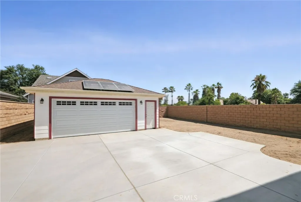 5151 Peony Court, Riverside, California 92506 home-pic-20