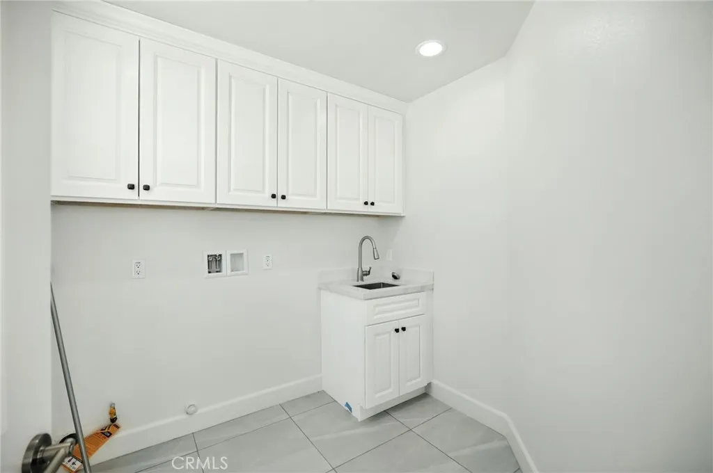 5151 Peony Court, Riverside, California 92506 home-pic-9