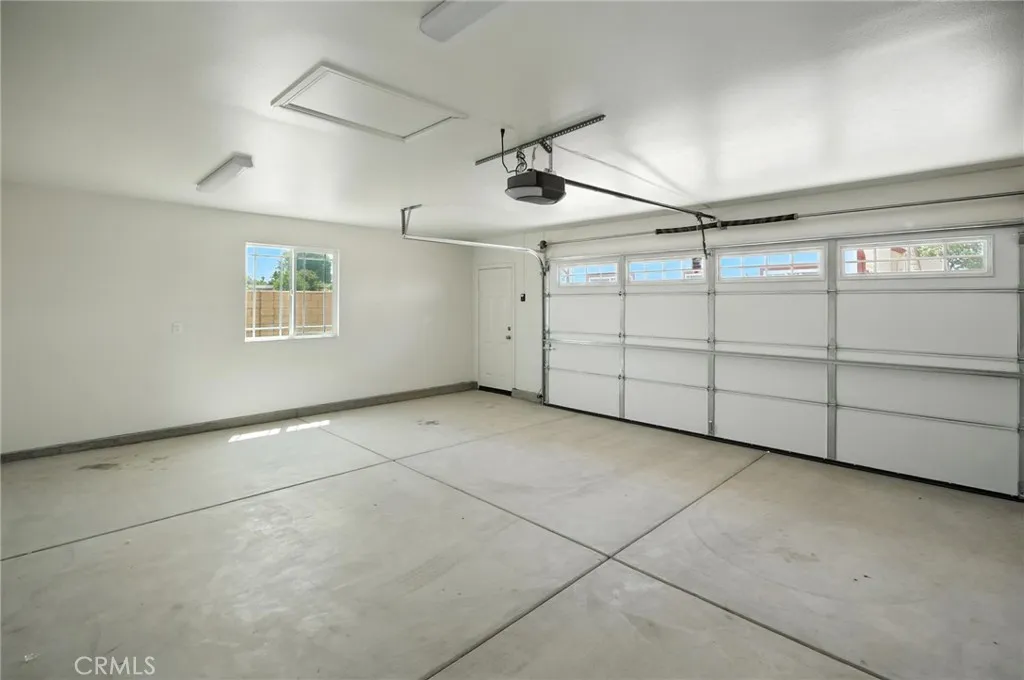 5151 Peony Court, Riverside, California 92506 home-pic-21