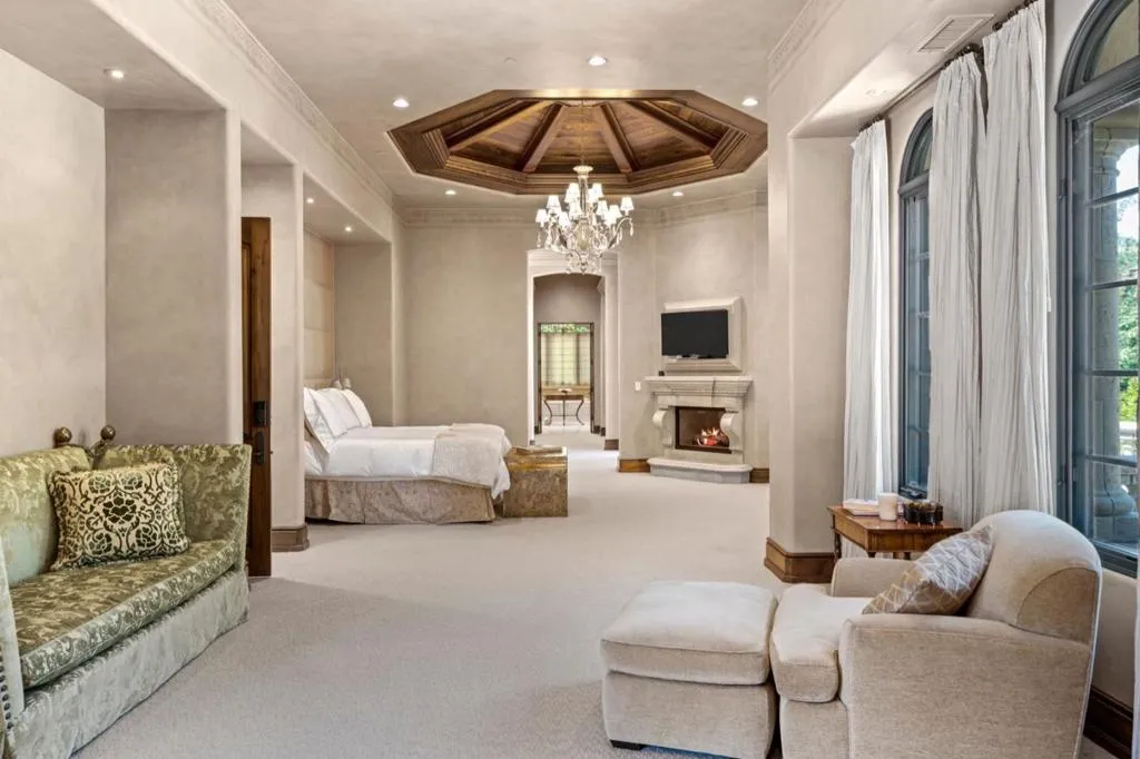 25751 Elena Road, Los Altos Hills, California 94022 home-pic-29