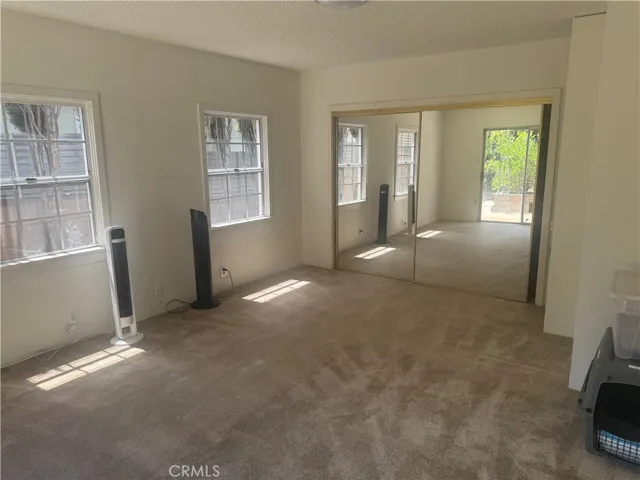 10338 Scoville Avenue, Sunland, California 91040