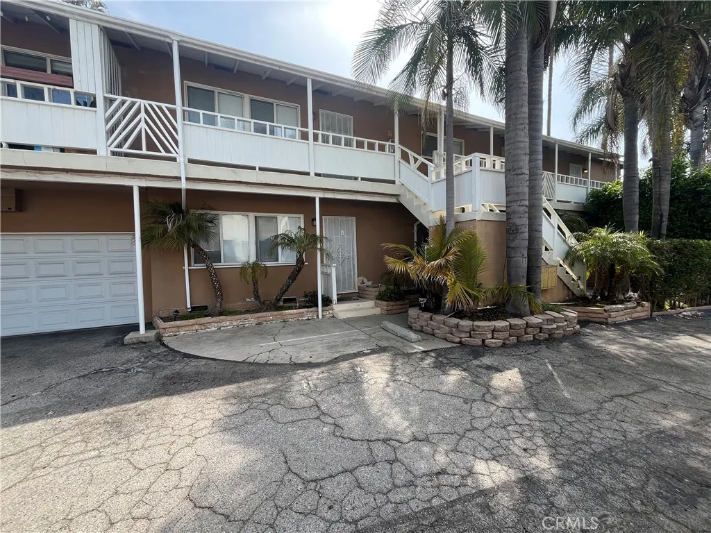 11901 W Washington Boulevard E, Culver City, California 90066, 2 Bedrooms Bedrooms, ,1 BathroomBathrooms,Residential Lease,For Rent,Washington,SB25188625