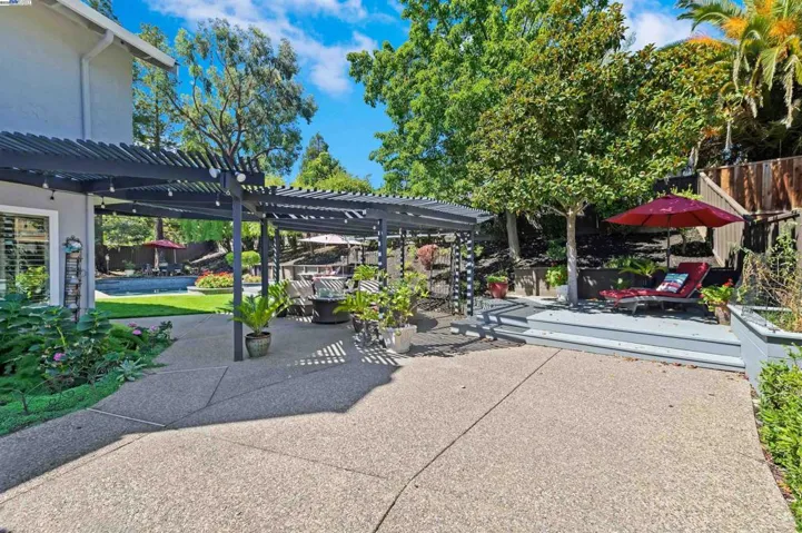 3338 Marsh Hawk Court, Pleasanton, California 94588