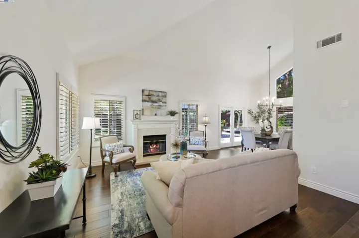 3338 Marsh Hawk Court, Pleasanton, California 94588