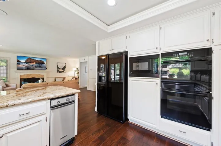 3338 Marsh Hawk Court, Pleasanton, California 94588