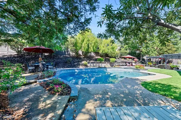 3338 Marsh Hawk Court, Pleasanton, California 94588
