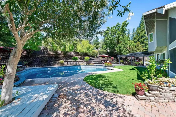 3338 Marsh Hawk Court, Pleasanton, California 94588