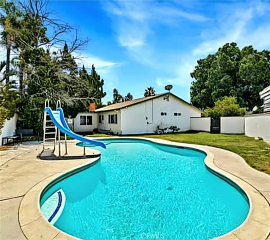 4665 La Paz Lane, Riverside, California 92501