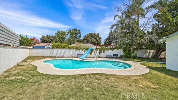Back Yard, Pool
