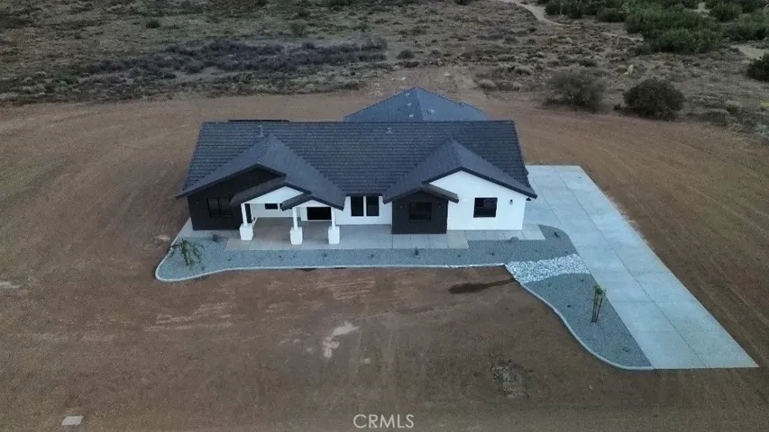 12025 Prairie Trail, Oak Hills, California 92344