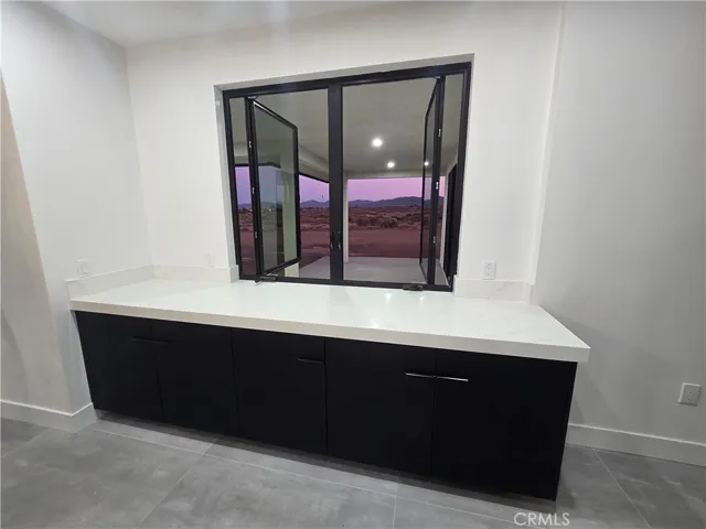 12025 Prairie Trail, Oak Hills, California 92344