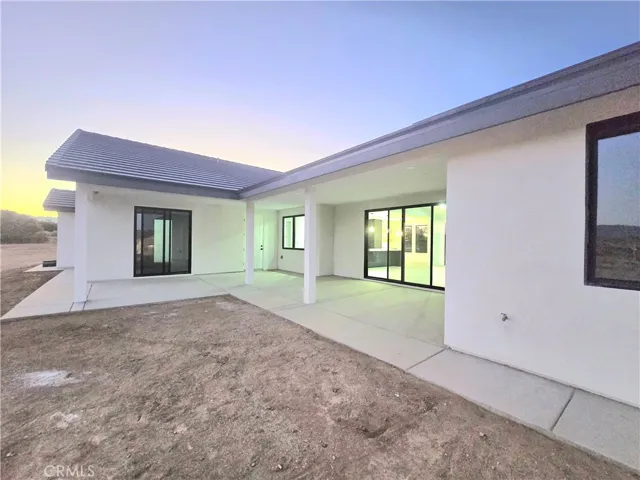 12025 Prairie Trail, Oak Hills, California 92344