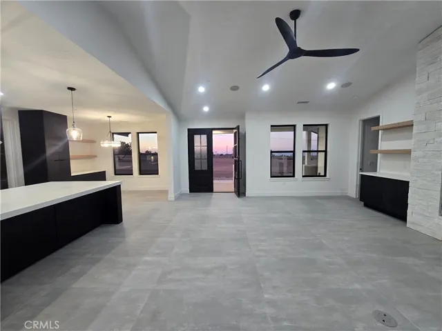 12025 Prairie Trail, Oak Hills, California 92344