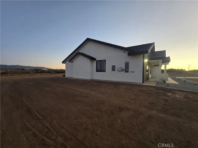 12025 Prairie Trail, Oak Hills, California 92344