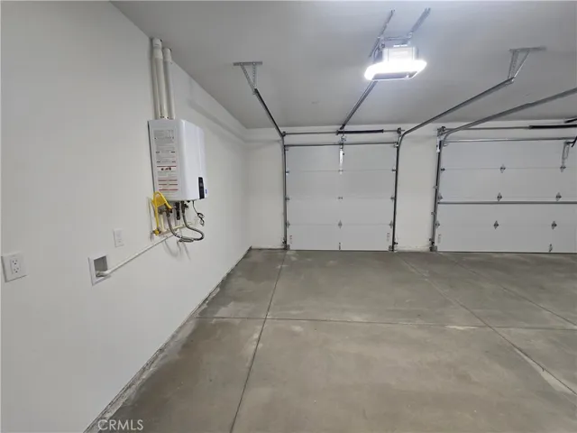 12025 Prairie Trail, Oak Hills, California 92344