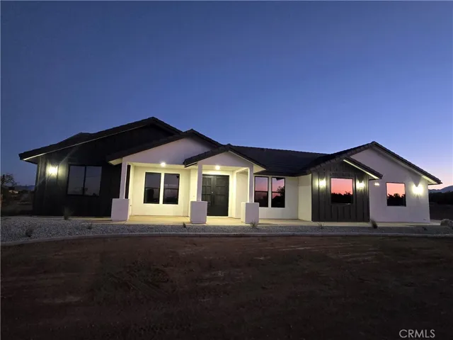 12025 Prairie Trail, Oak Hills, California 92344