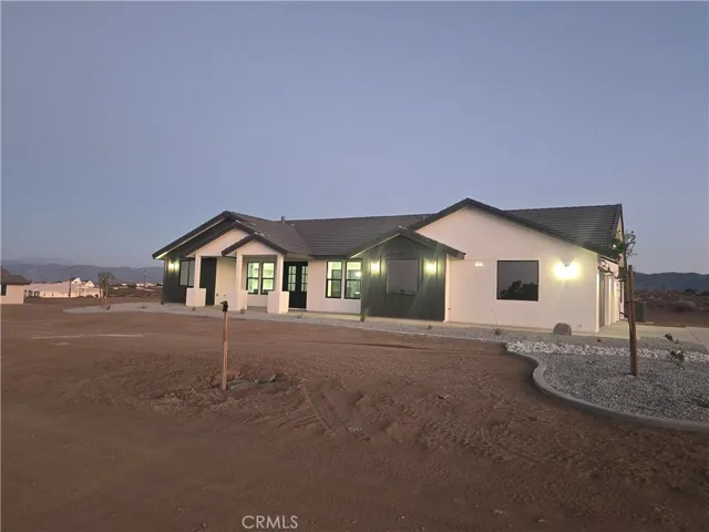 12025 Prairie Trail, Oak Hills, California 92344