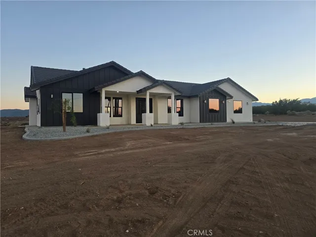 12025 Prairie Trail, Oak Hills, California 92344