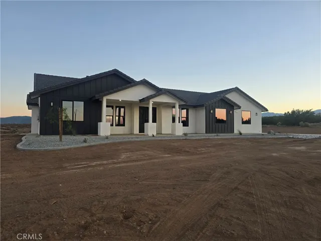 12025 Prairie Trail, Oak Hills, California 92344