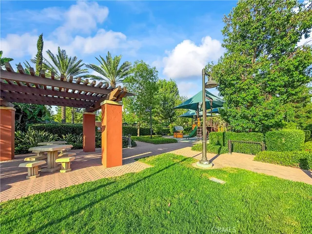120 Yellow Pine, Irvine, California 92618