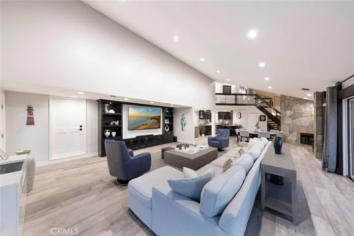 220 S Owens Drive, Anaheim Hills, California 92808