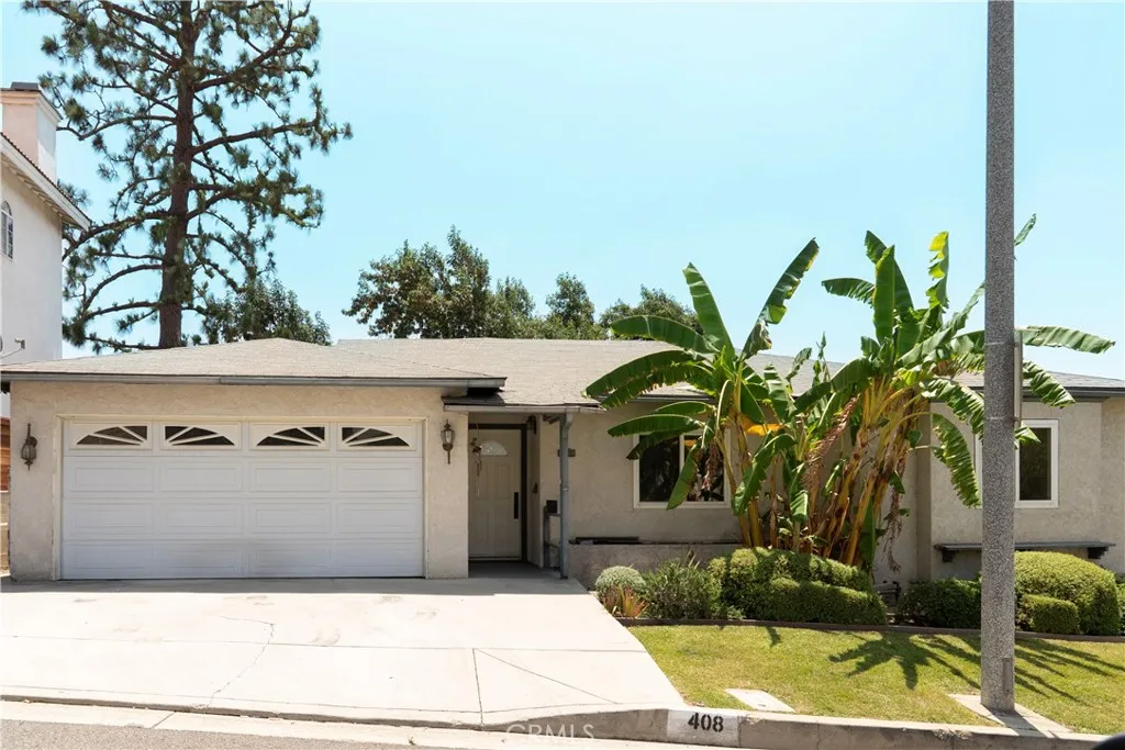 408 De La Fuente Street, Monterey Park, California 91754, 3 Bedrooms Bedrooms, ,2 BathroomsBathrooms,Residential,For Sale,De La Fuente,WS25188144