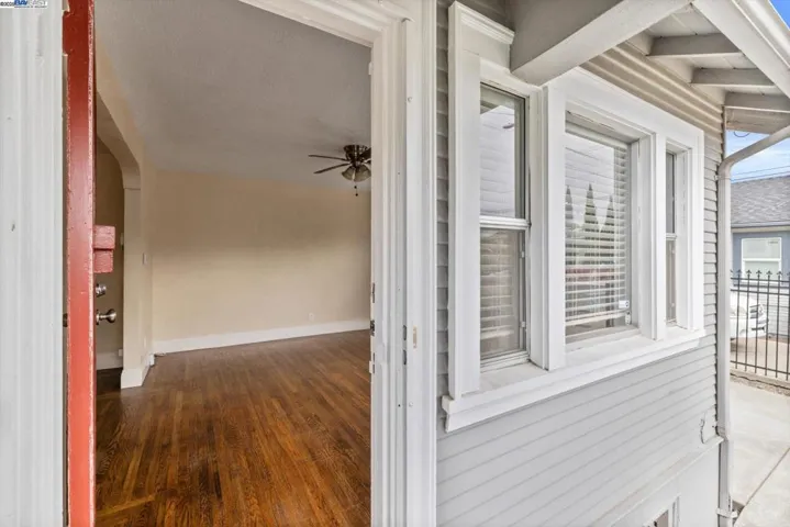 10109 Plymouth St, Oakland, California 94603