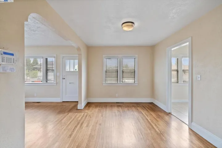 10109 Plymouth St, Oakland, California 94603