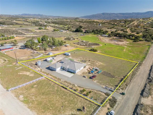 38550 Crossover Road, Temecula, California 92592